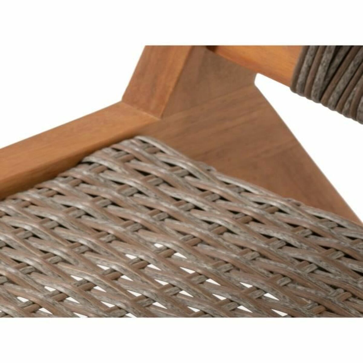 V2HF16EBE55AF7E5A181753FD0E1114E200R5779503P6