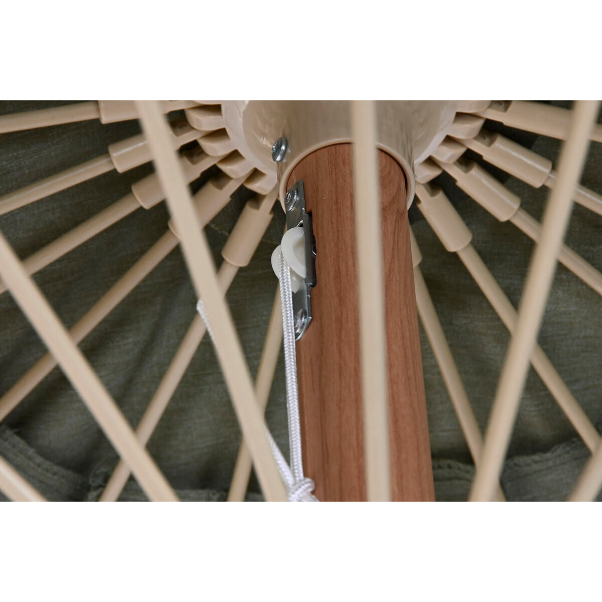 V3H72DD6984C3A557A8A5C9E0F199E73677R6189185P8