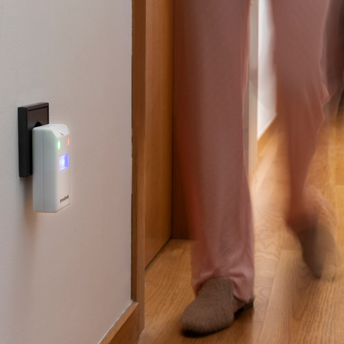 V9HF1B402A9FCE8E95A8D150F8B03078621R5277127P4