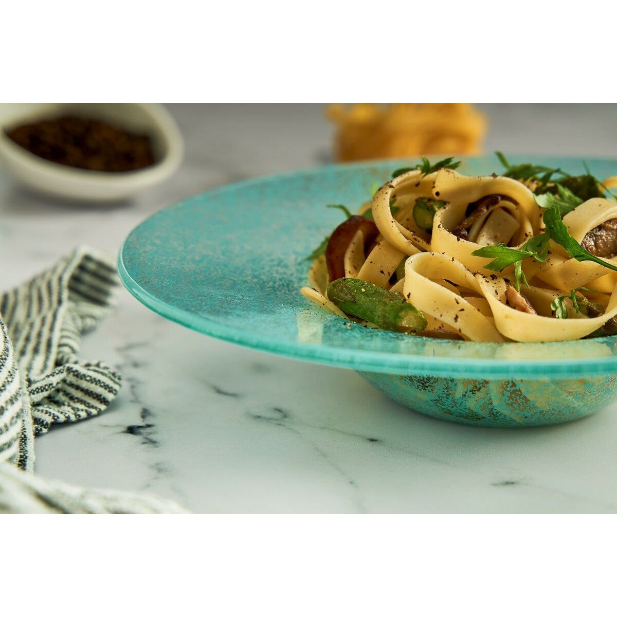 V2H944777553DFDFF1C102F72F60AF8D5F3R5606059P5