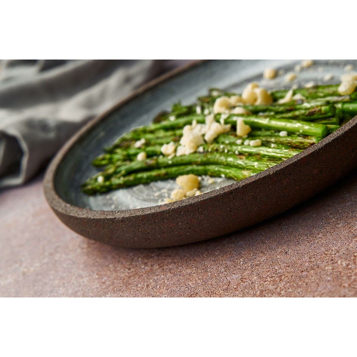 V2HA4206AEC2C34956982FA010777F95CE2R5606155P7