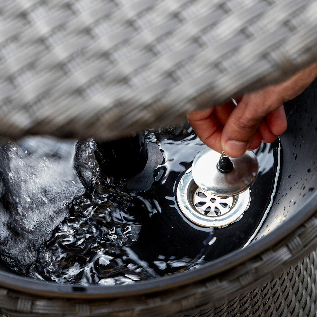 V7HD4F149FD88FD074256FC135057624035R5279274P9