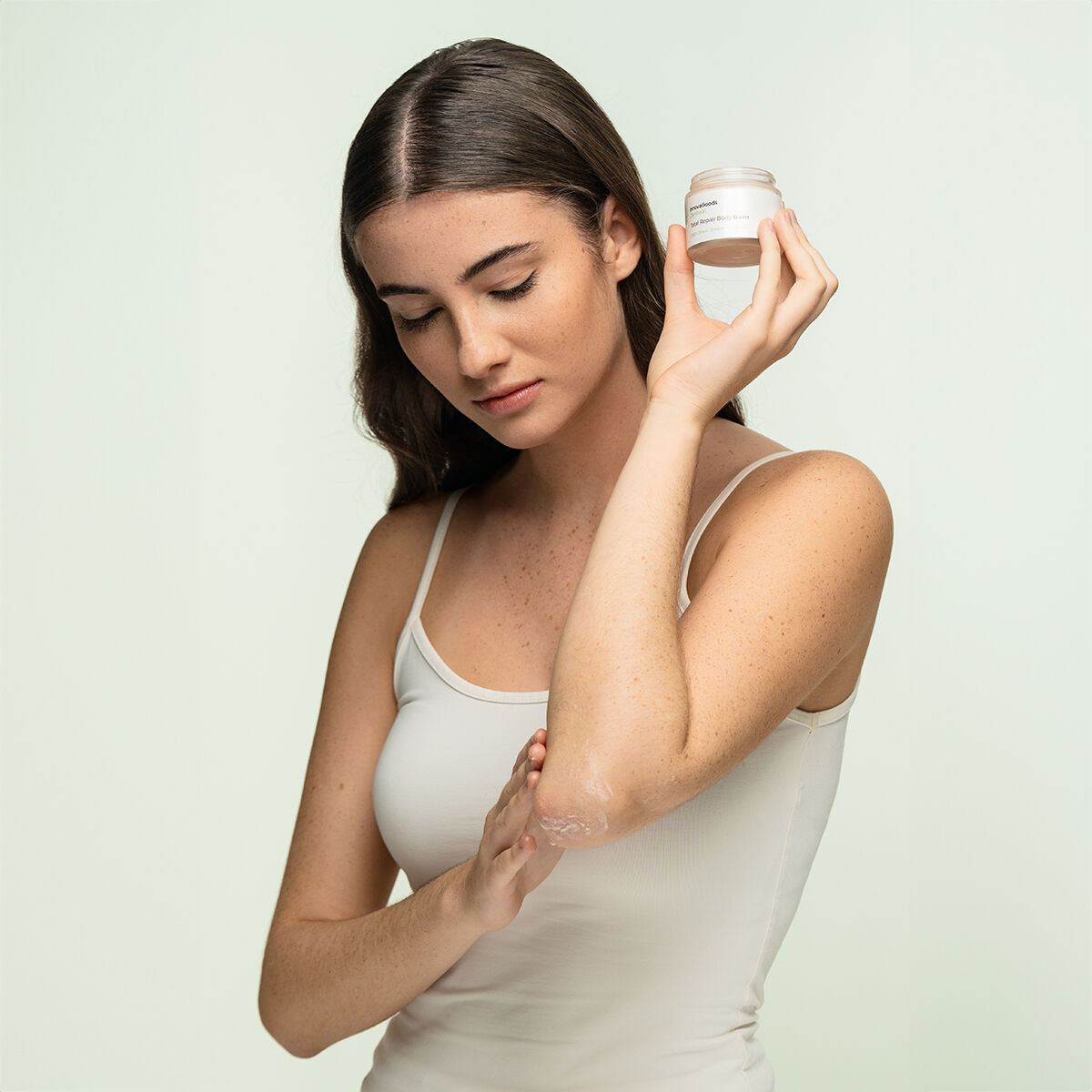 V2HCB4CA85BF47F79A8A97685886482C375R5113433P2