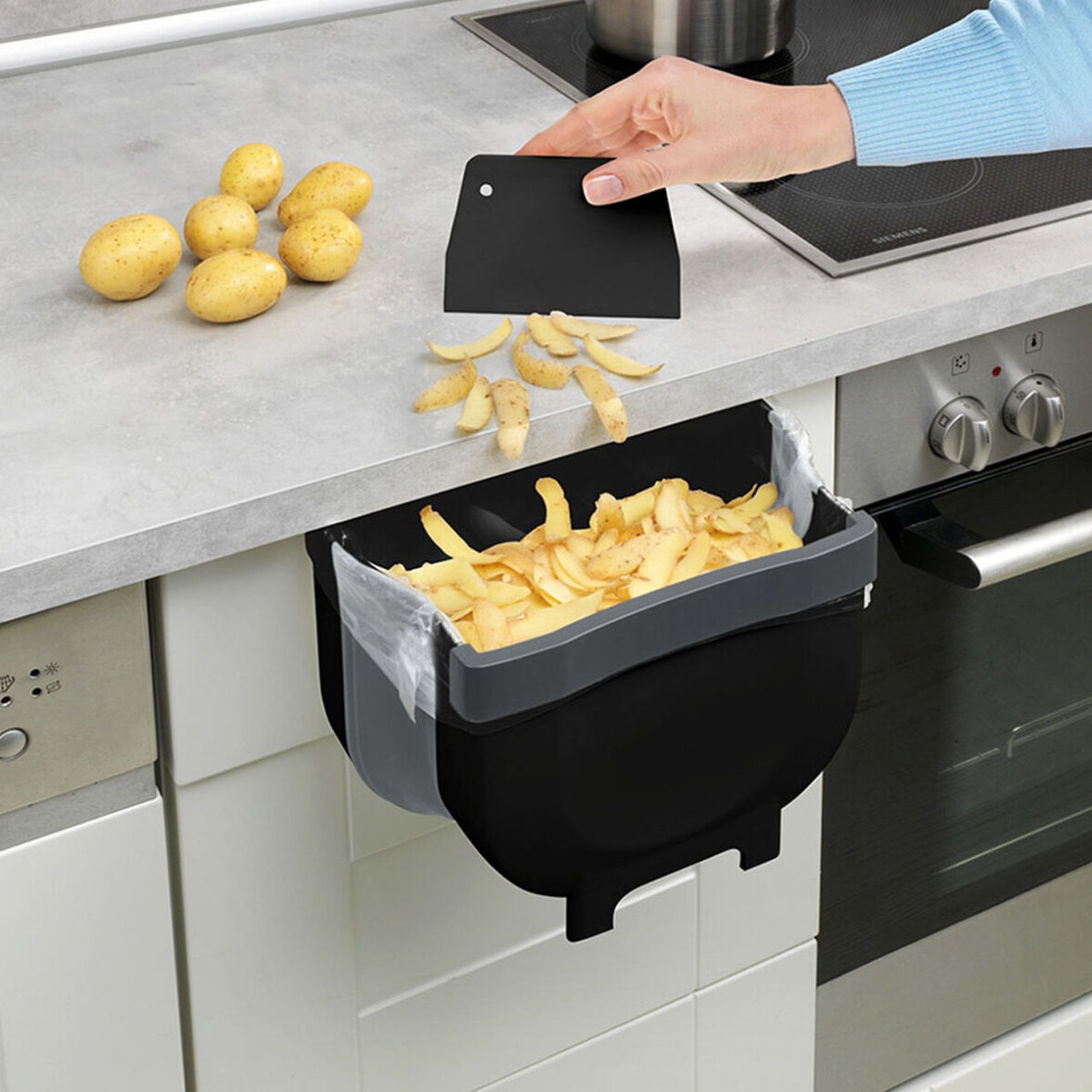 Cubo de basura para puerta de armario Wenko Fago 55028100 5 L Negro Plegable - Imagen 6