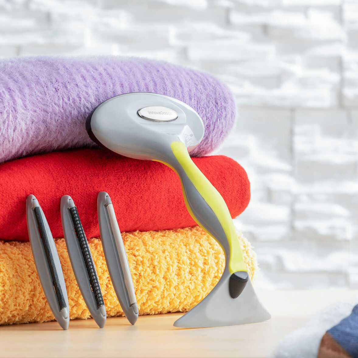 Cepillo Quitapelusas con Accesorios 4 en 1 InnovaGoods Gris (Reacondicionado A) - Imagen 5