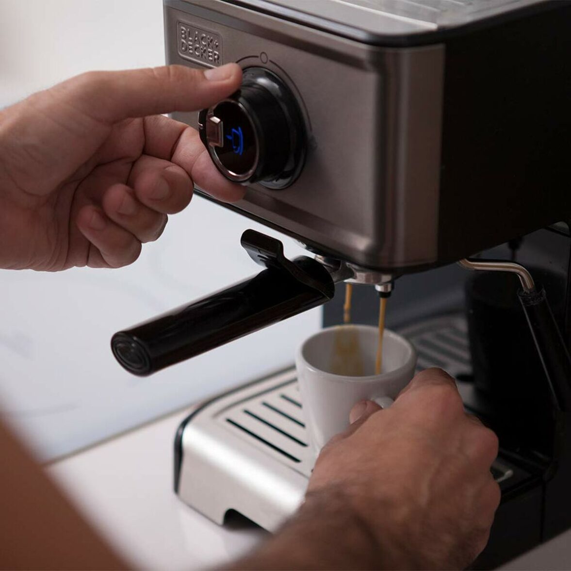 Cafetera Express de Brazo Black & Decker ES9200010B Negro Plateado 1,2 L - Imagen 7